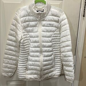 Magellan Outdoors Cream Puffer Jacket